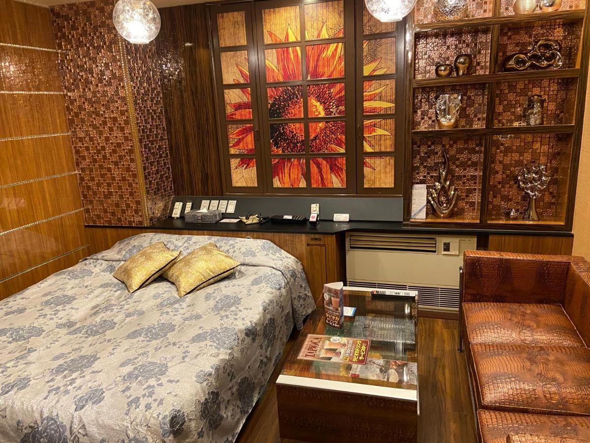 ホテル レステイ 所沢（大人専用） エクステリア 写真
